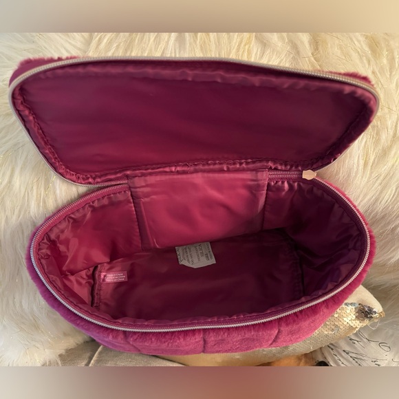 Big Cosmetics/Toiletrie Bags Bundle! All New w/Tags! 💋 - Picture 12 of 12